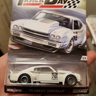 Chevy Chevelle Track Day Hot Wheels 1:64резина