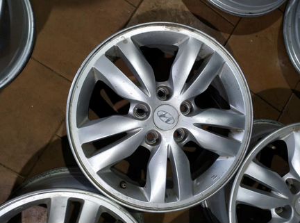 Диски бу оригинал R16 AL на Hyundai