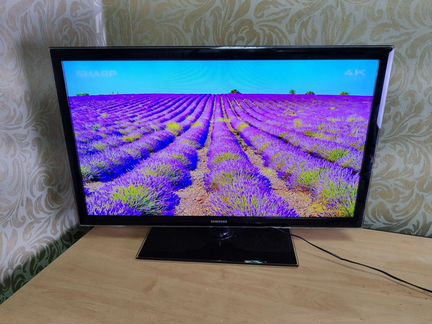 Smart Samsung UE37D5520 (94 см) 100Гц, Full HD