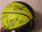Баскетбольный мяч 7 с автографами игроков Пармы и