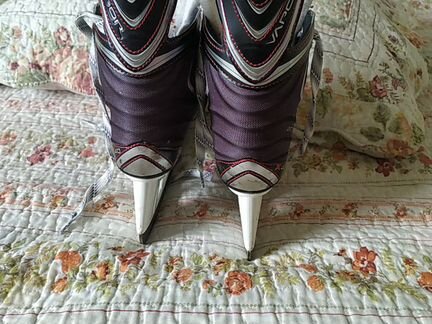 Хоккейные коньки Bauer
