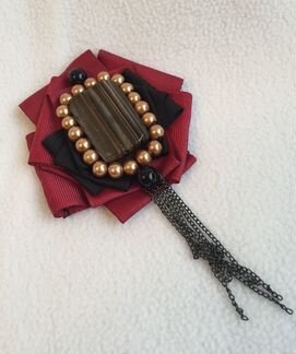 Брошь ручной работы