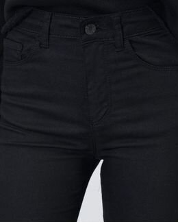 Женские джинсы