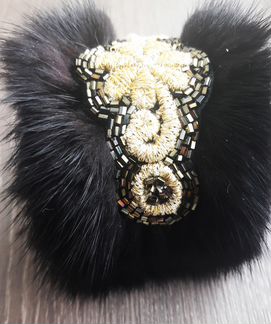 Меховой браслет ручной работы