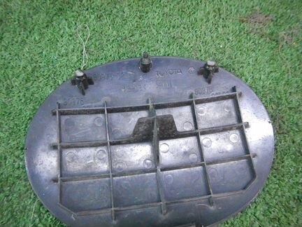 Эмблема решетки радиатора Lexus RX 3 AL10 (2008-20