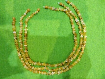 Бусы лечебные янтарь новые