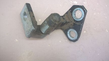 Верхняя петля задней двери VW Пассат В-6 2006-2010