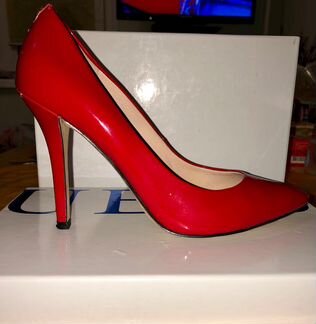 Туфли женские guess