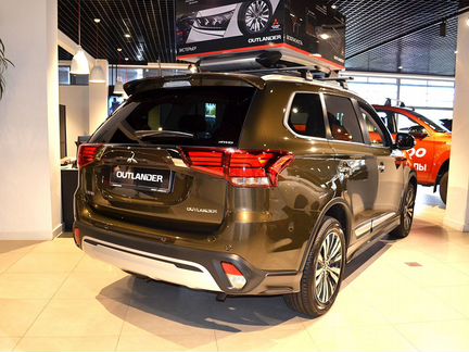 Mitsubishi Outlander 2.4 CVT, 2020