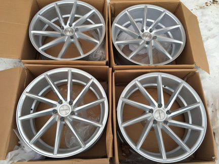 Vossen CVT R17 Комплект новых дисков Вертушки
