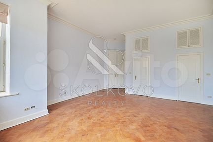 4-к квартира, 170 м², 5/6 эт.