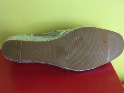 Продаю туфли женские новые