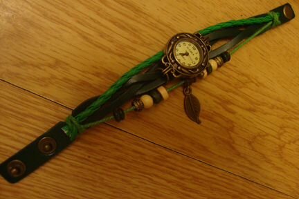 Часы женские. Часы-браслет