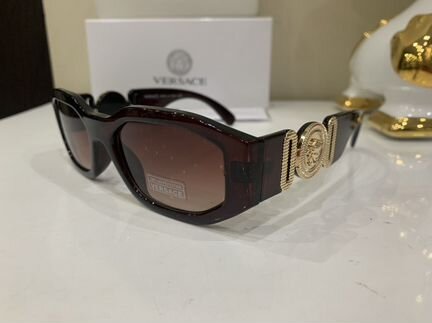 Versace новые солнцезащитные Очки