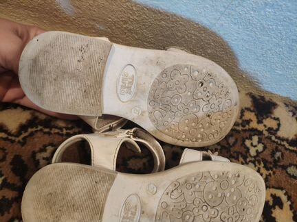 Босоножки сандали р.27