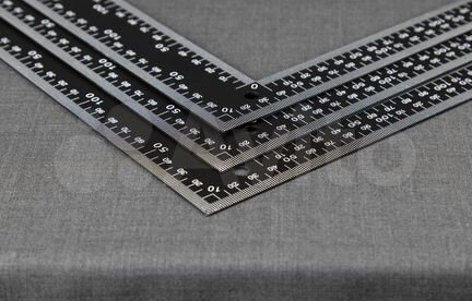 Линейка - угольник стальной. 30х20 см