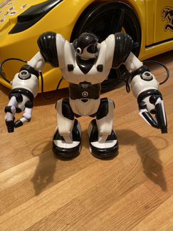 Игрушка робот WowWee Robosapien