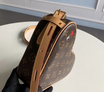 Сумка Louis Vuitton Game On Coeur