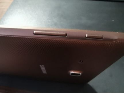 Планшет samsung Galaxy Tab E T561 + чехол