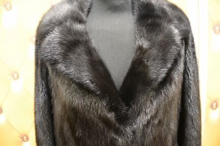 Норковая шуба цвета черный бриллиант 48-50рр