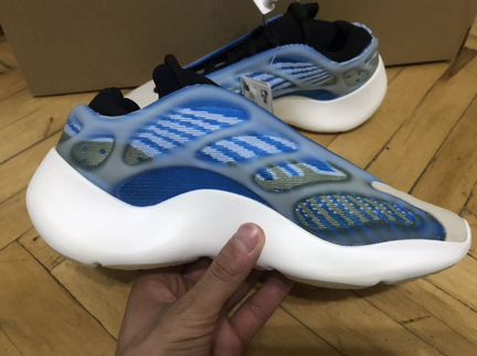 Adidas yeezy boost 700 v3 кроссовки новые