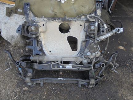 Подрамник передний BMW E70