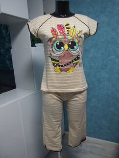 Пижамный костюм (футболка + бриджи)