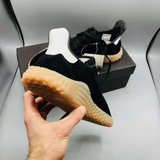 Кроссовки Adidas Kamanda