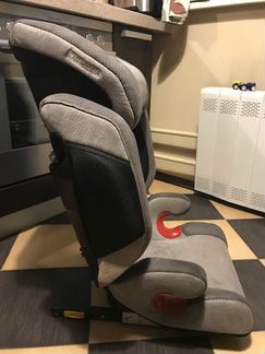 Детское кресло Recaro Monza Nova