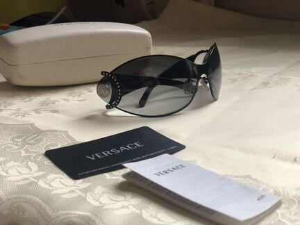 Солнечные очки Versace