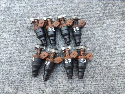 Топливная форсунка Mercedes W140 W124 W210