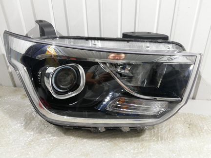 Фара галоген передняя правая Hyundai H1 2