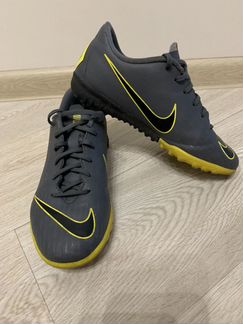 Бутсы Nike