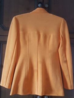 Костюм женский