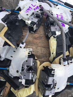 Mercedes w204 w212 x204 замок двери