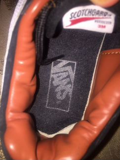 Кроссовки Vans
