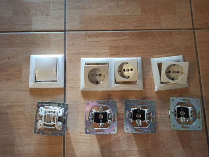 Розетки встраиваемые