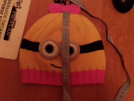 Шапка и варежки Миньоны ручной работы