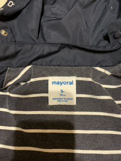 Ветровка и джинсы для мальчика Mayoral 74 р