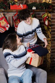 Свитер с оленями