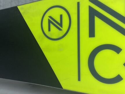 Сноуборд с креплениями