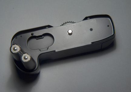 Батарейный блок Nikon MB-16