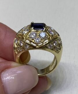 Золотое кольцо с сапфиром и бриллиантами 1,92 кт