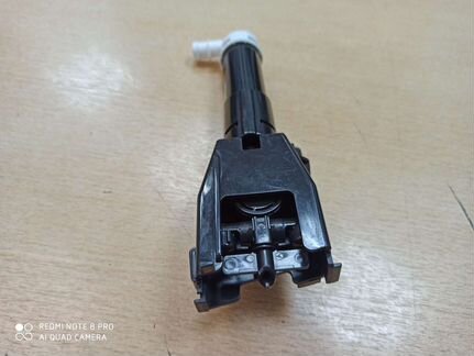 Mitsubishi pajero 4 форсунка омывателя фары