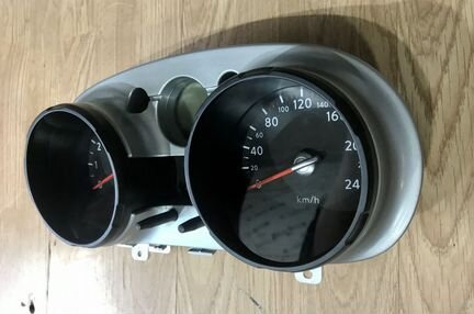 Щиток приборов Ниссан Кашкай J10 АКПП