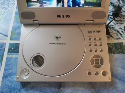 DVD плеер Philips PET800
