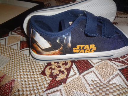 Новые ботинки, кеды р.35 обмен