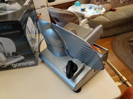 Новая ломтерезка слайсер Gorenje R606E, 180 Ватт