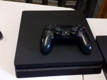 3 Sony PS4 slim 1 Тб
