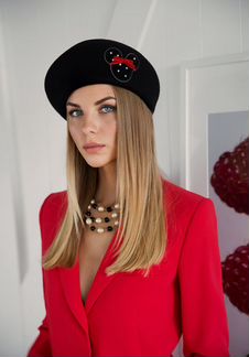 Винтажное колье с искусственным жемчугом и бусинам